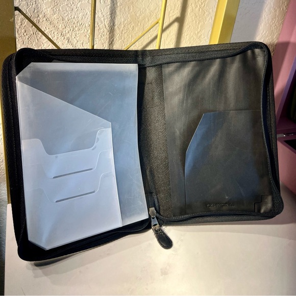 Ford Owner Manual Glovebox folder with Zipper - Picture 2 of 2